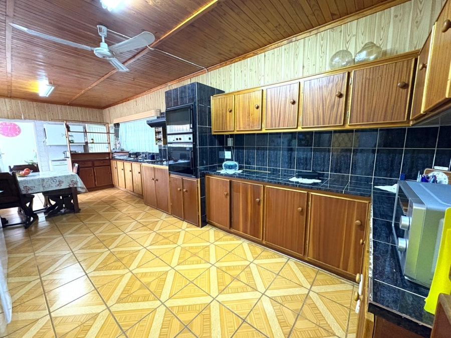 4 Bedroom Property for Sale in Naudeville Free State